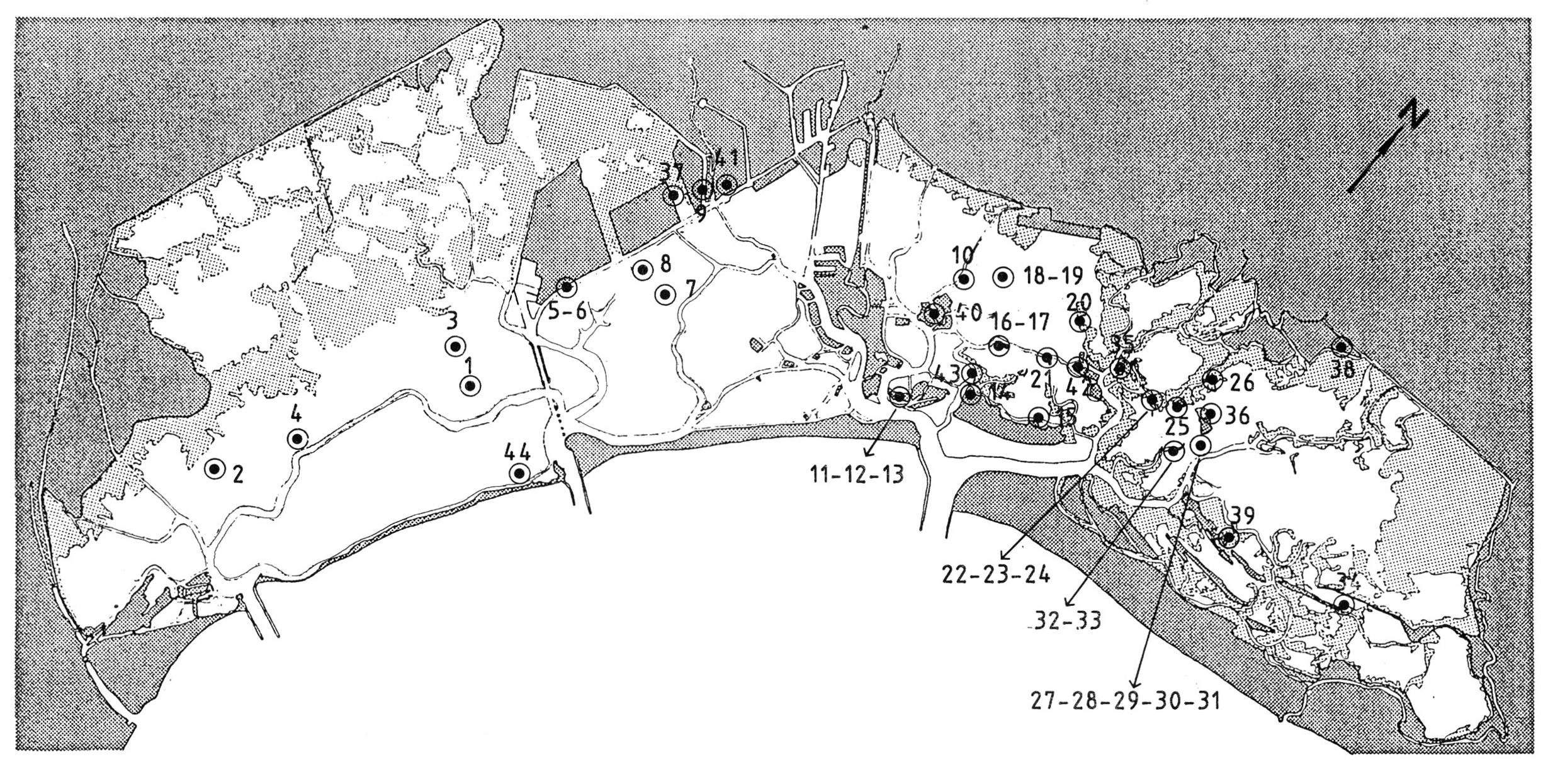 Fig. 1 - Laguna di Venezia: ubicazione dei 44 siti archeologici di tab. 1.Tab. 2 - Tipi di mattone presenti nella Laguna di Venezia usati in questa ricerca.