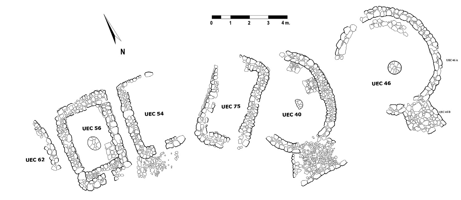 Fig. 4 – Rounded and rectangular huts belonging to the first architectural phase.