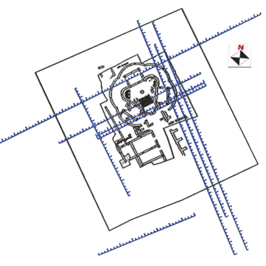 Fig. 8 – Tomografie geoelettriche sovrapposte alla planimetria di scavo (2009).