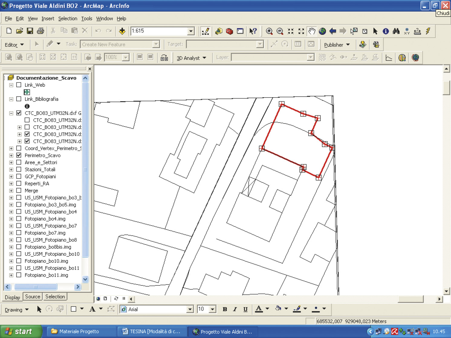 Fig. 3 – Georeferenziazione e digitalizzazione del perimetro di scavo.