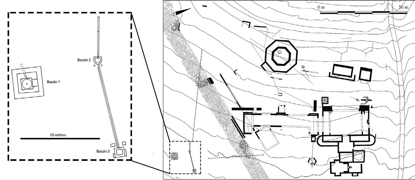 Fig. 1 – Exemple des diérences d’échelle possibles entre deux sanctuaires des eaux, à gauche le sanctuaire d’Hercules Salutaris à Deneuvre (Meurthe-et-Moselle) et à droite le sanctuaire d’Apollon Moritasgus à Alise-Sainte-Reine (Côte d’Or) (d’après G. Moitrieux, O. de Cazanove, Y. Leclerc et J. Vidal).