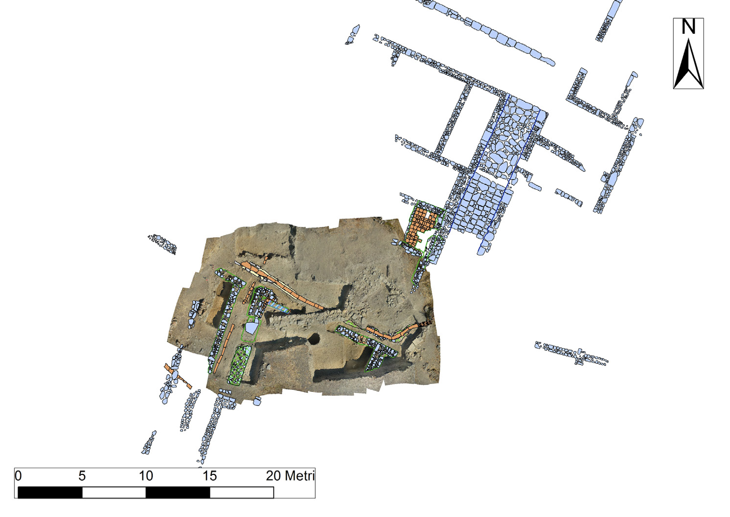 Fig. 5 – Esempio di layout dal GIS del progetto. Strutture della fase romano-imperiale del sito: l’ortofoto occupa l’area degli scavi del Philosophiana Project 2013 con i relativi shapefile vettorializzati a partire dalla stessa. Su sfondo neutro: le strutture rinvenute nei precedenti scavi, vettorializzate a partire dai rilievi originali.