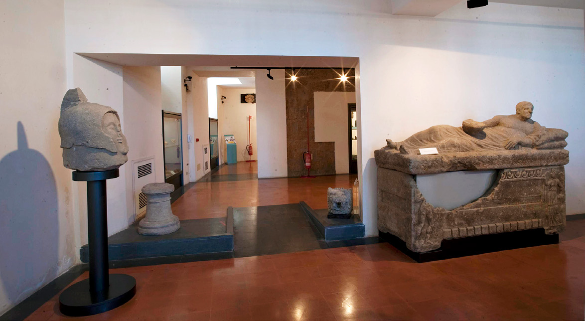 Fig. 2 – Palazzo Faina, pianterreno: veduta del Museo Civico Archeologico.