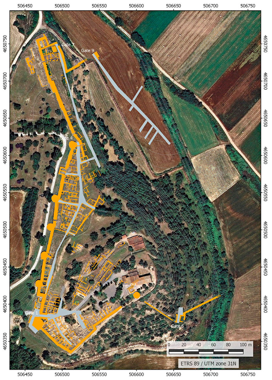 Fig. 3 – Orthophotomap with the urban layout detected at Puig de Sant Andreu.