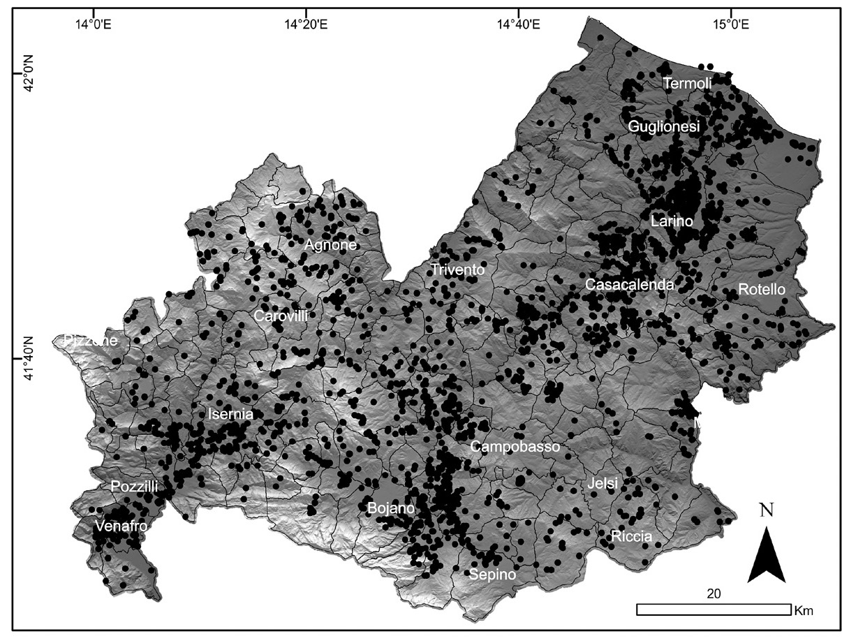 Fig. 2 – Spatial distribution of the mapped archaeological sites, plotted on a 40 m DTM of the Molise Region. Black dots indicate the archaeological sites whereas black lines indicate the borders of all the municipalities of the Molise Region.