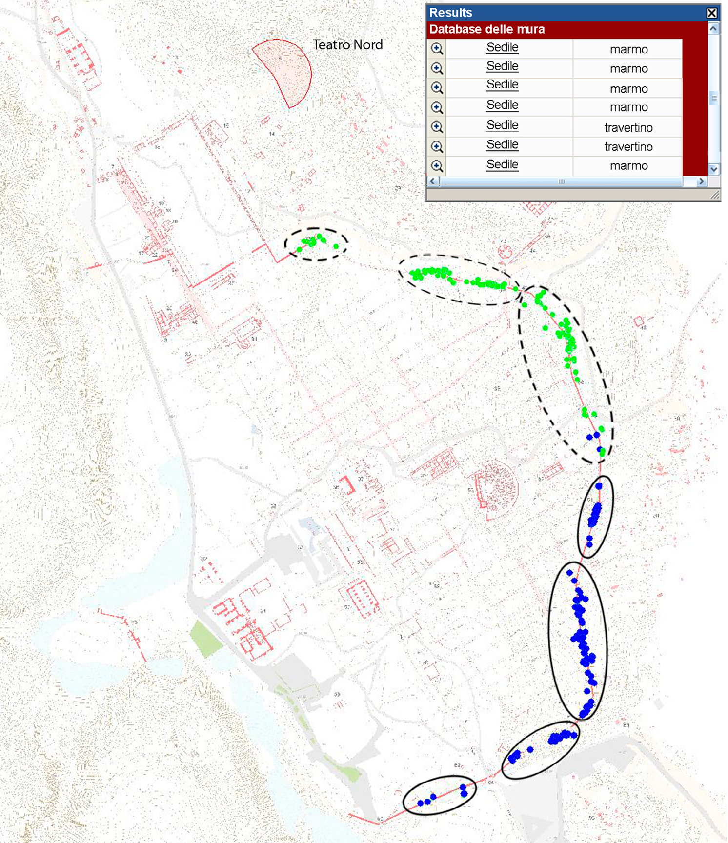 Fig. 10 – Localizzazione dei sedili in marmo (linea continua) ed in travertino (linea tratteggiata) del Teatro Nord reimpiegati lungo la cinta muraria di Hierapolis.