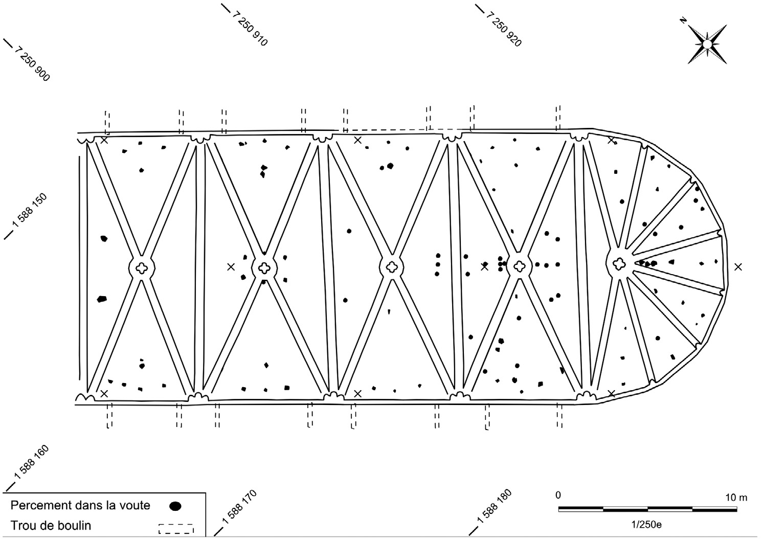 Fig. 4 – Relevé planimétrique des trous de boulin et des percements dans les parties hautes du chœur; échelle au 1/250e.