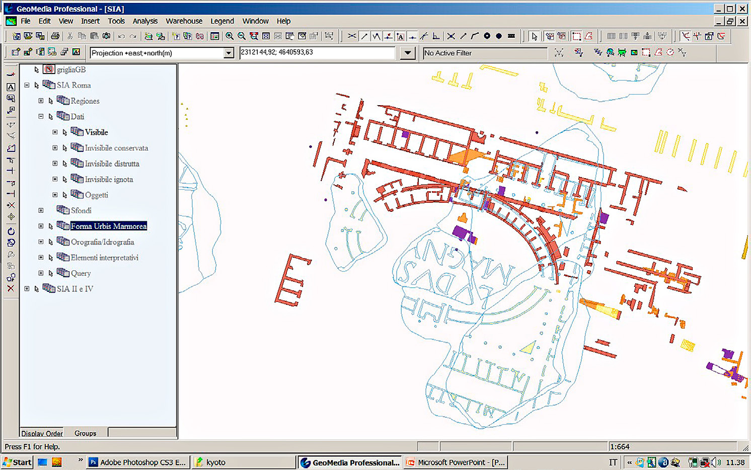 Fig. 3 – Posizionamento dei frammenti (in celeste) della Forma Urbis con raffigurazione del Ludus magnus.