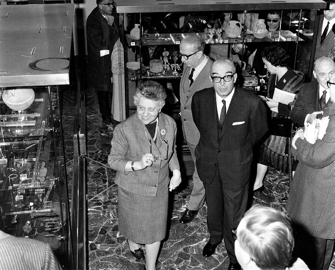 Fig. 1 – 6 aprile 1967. Museo Nazionale dell’Alto Medioevo (MAME): interni. Alcuni momenti della visita inaugurale.