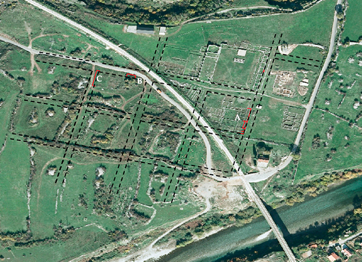 Fig. 6 – Satellite image of Doclea. In red, the ancient structures that overlap the Roman roads.