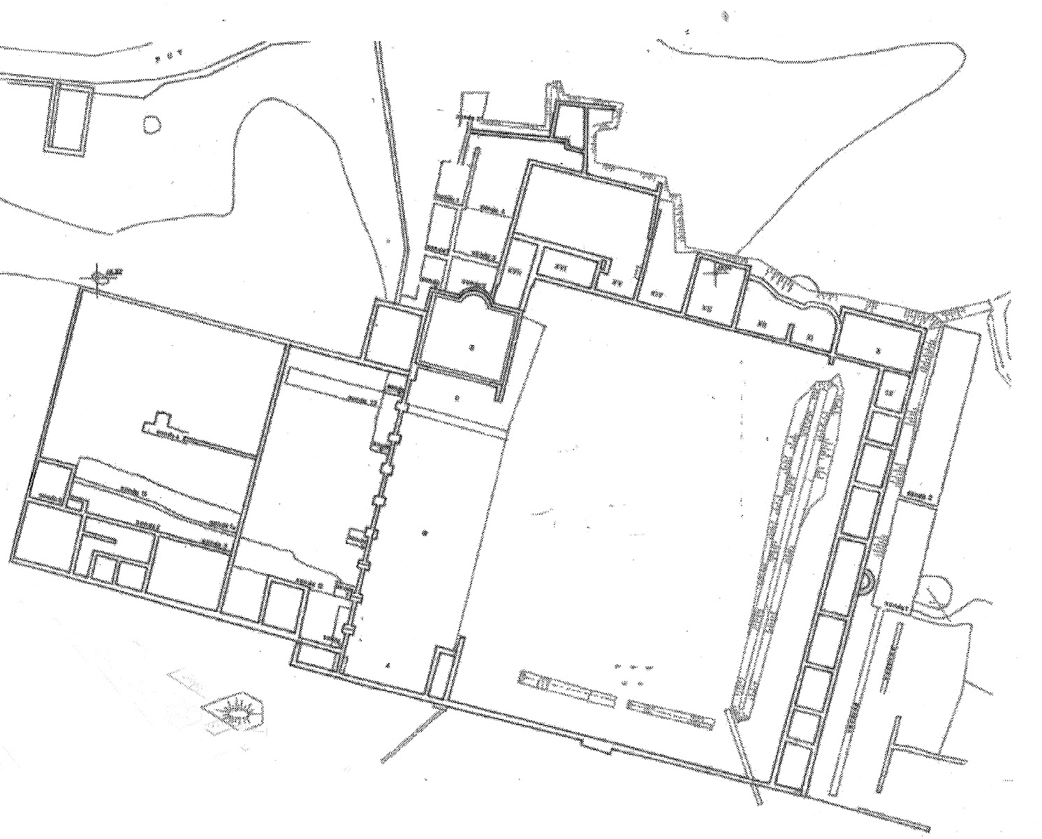 Fig. 4 – Doclea, plan of the forum and of the quadrangular building on the W side (Administration for the Protection of Cultural Properties, Cetinje, Doclea Excavations Documentation, 1998).